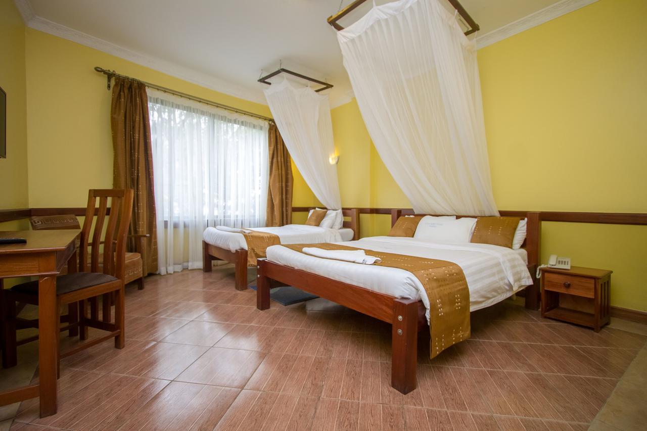 Ack Guest House Найроби Екстериор снимка